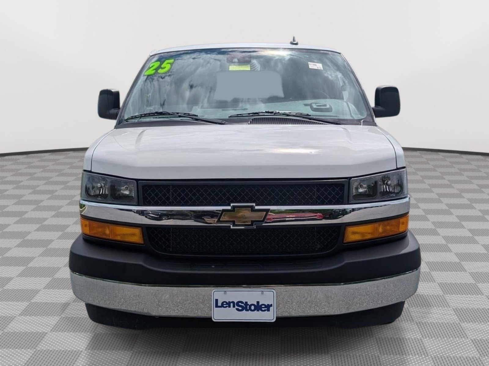 Used 2025 Chevrolet Express 3500 LT w/ LT Preferred Equipment Group RWD image 8