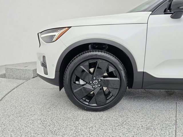 New 2026 Volvo XC40 B5 Ultra w/ Climate Package image 13