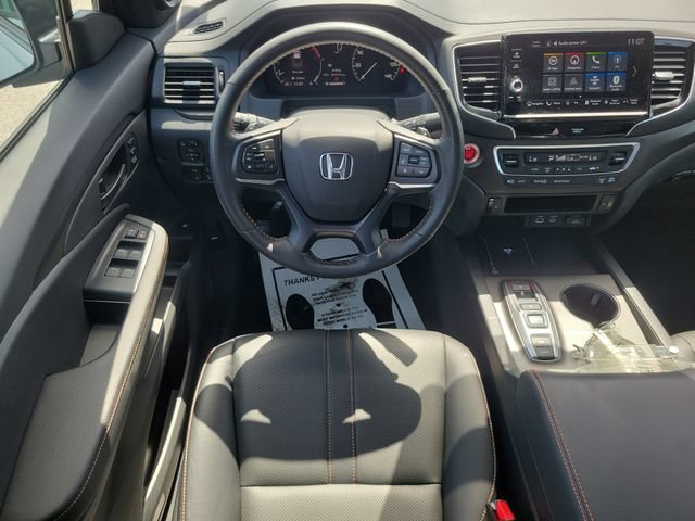Used 2025 Honda Ridgeline TrailSport image 12