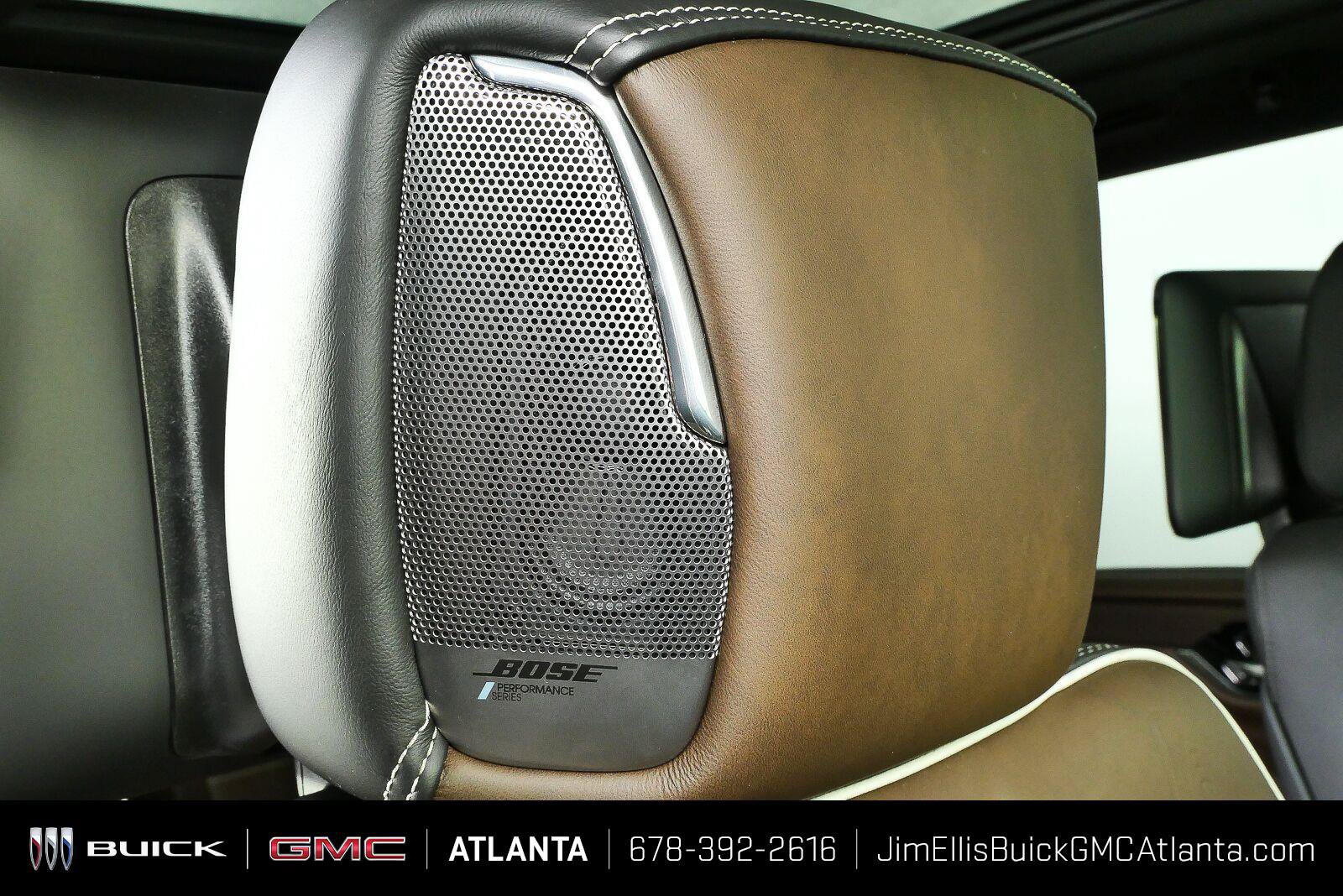 New 2026 GMC Yukon XL Denali Ultimate w/ LPO, Floor Liner Package AWD/4WD image 21