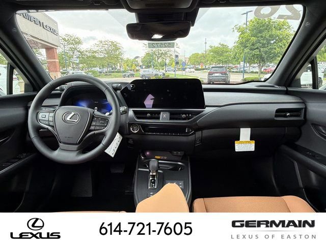 New 2026 Lexus UX 300h AWD image 18