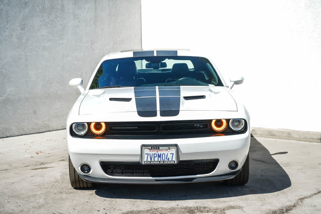 Used 2016 Dodge Challenger R/T Plus RWD image 2