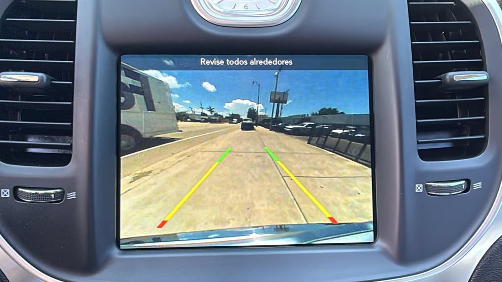 Used 2018 Chrysler 300 Touring L RWD image 37