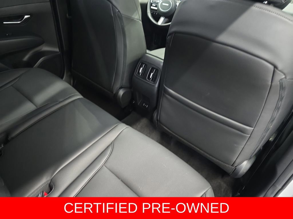Used 2025 Hyundai Tucson SEL FWD image 12