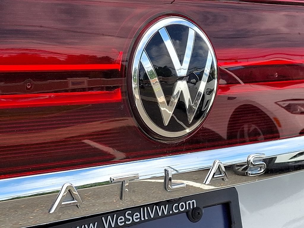 Certified 2024 Volkswagen Atlas Cross Sport SE w/ Panoramic Sunroof Package AWD/4WD image 33