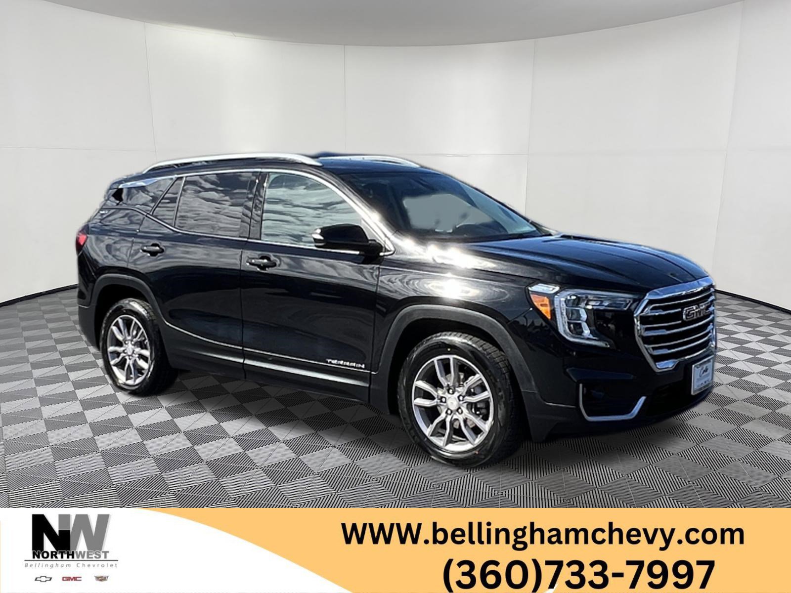 Used 2024 GMC Terrain SLT image 1