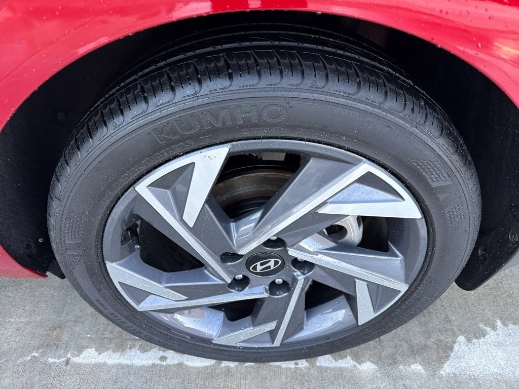 Certified 2025 Hyundai Elantra Sport image 20