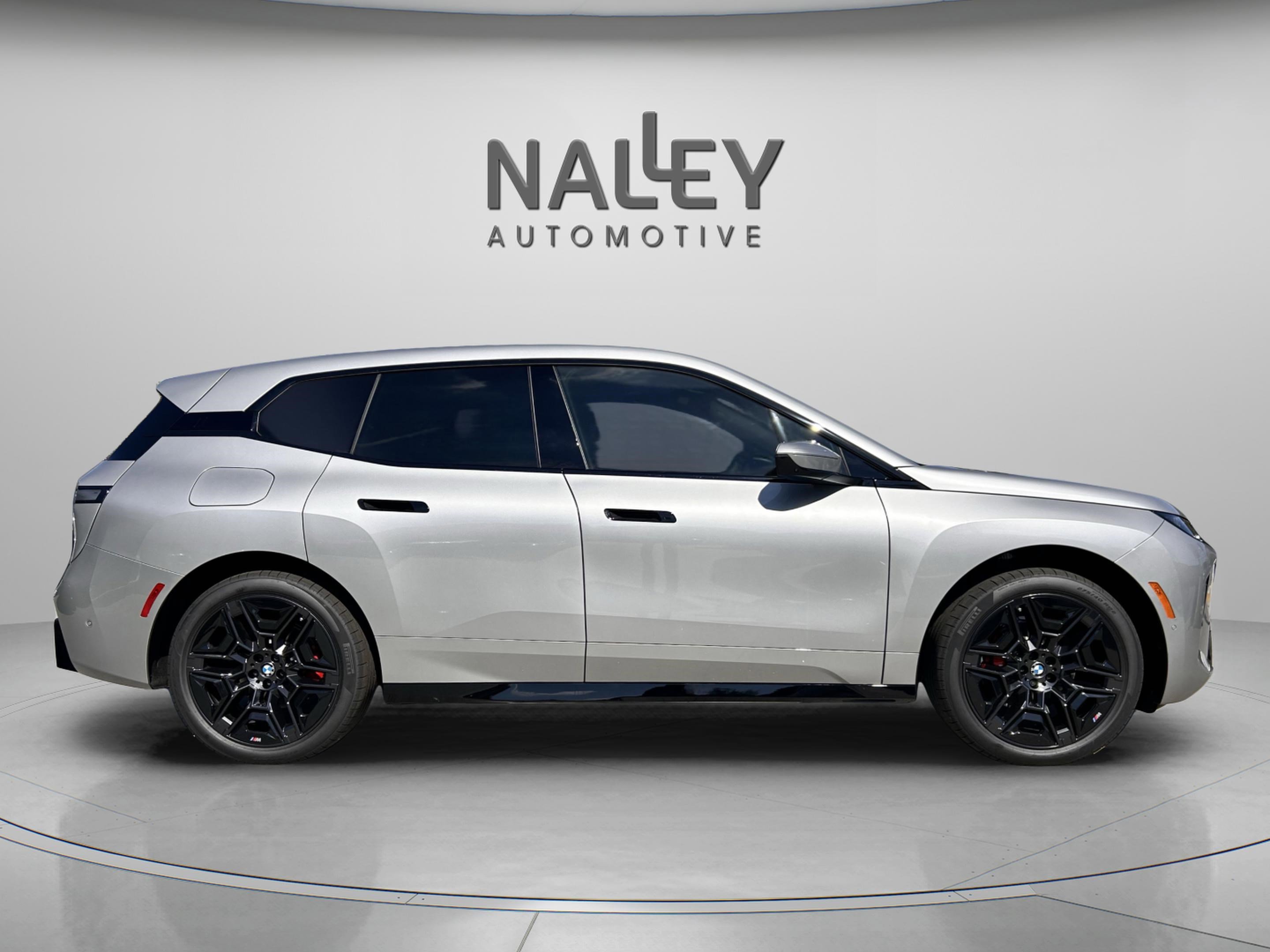 Used 2026 BMW iX xDrive60 w/ M Sport Package image 5