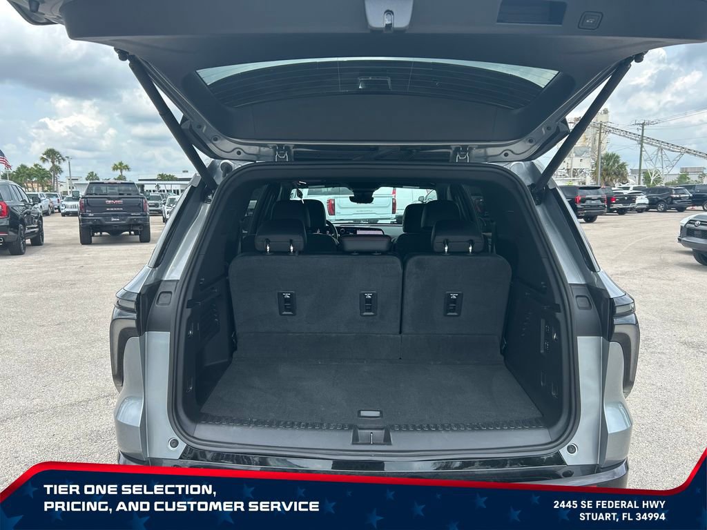 Used 2024 Chevrolet Traverse RS AWD/4WD image 10