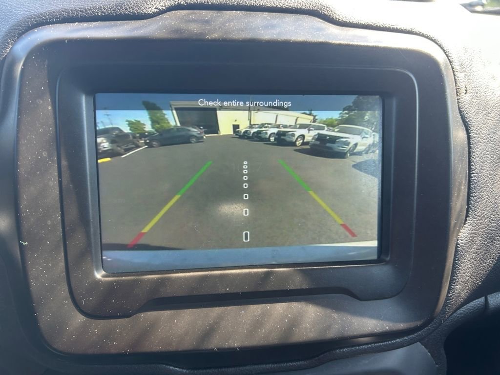 Used 2021 Jeep Renegade Sport image 19