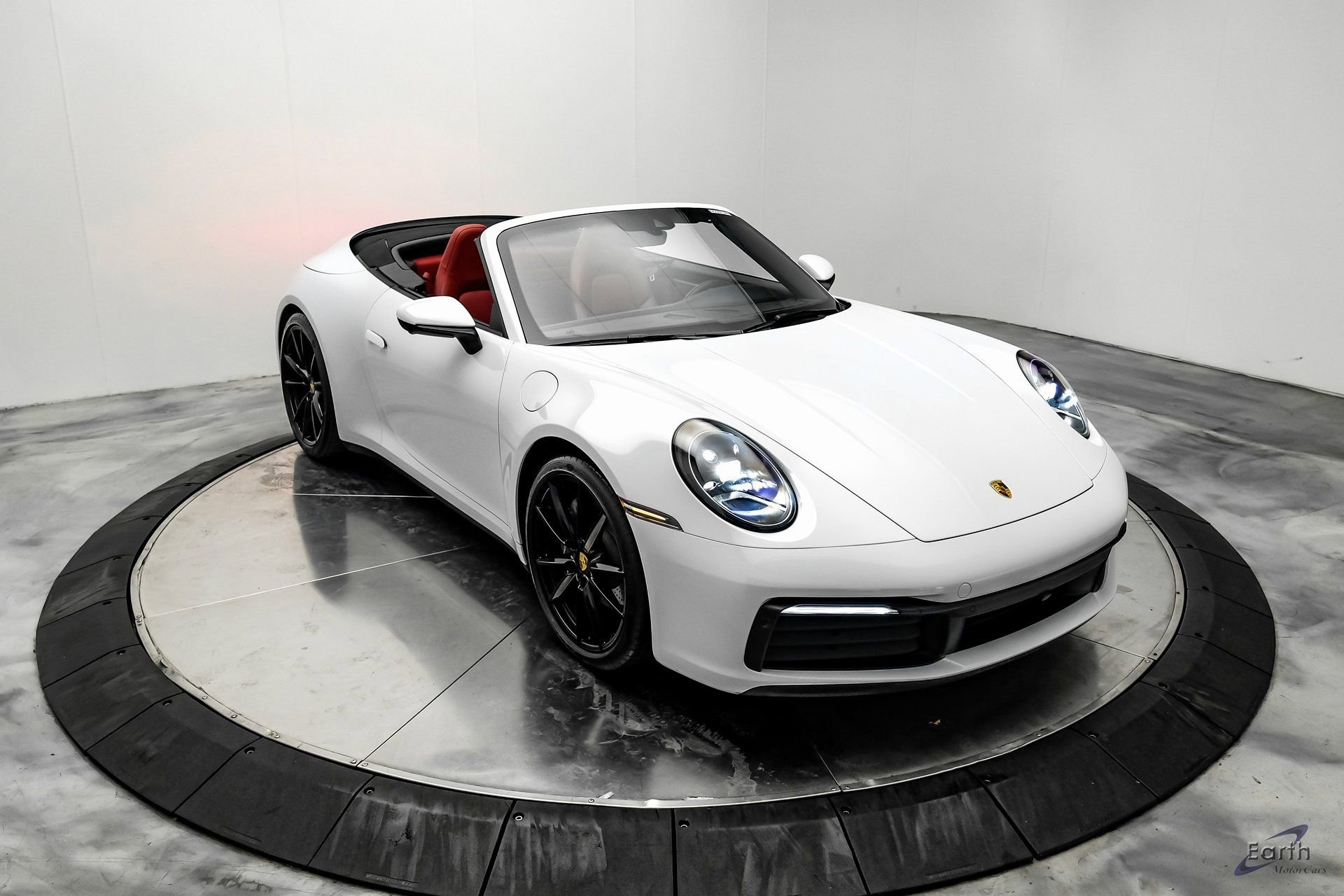 Used 2021 Porsche 911 Carrera 4 image 28
