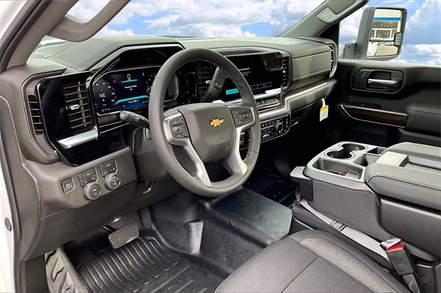 New 2026 Chevrolet Silverado 2500 LT image 7