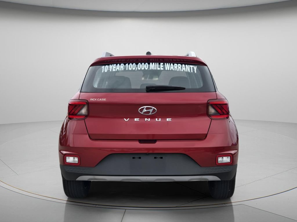 Certified 2023 Hyundai Venue SEL FWD image 6