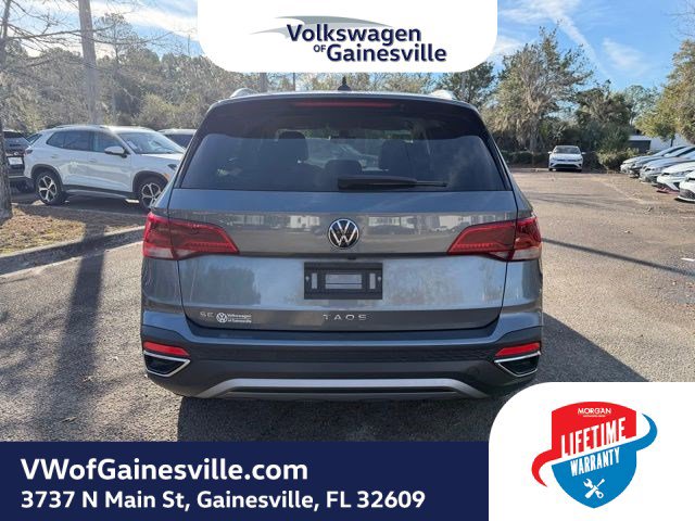 Certified 2023 Volkswagen Taos SE image 5