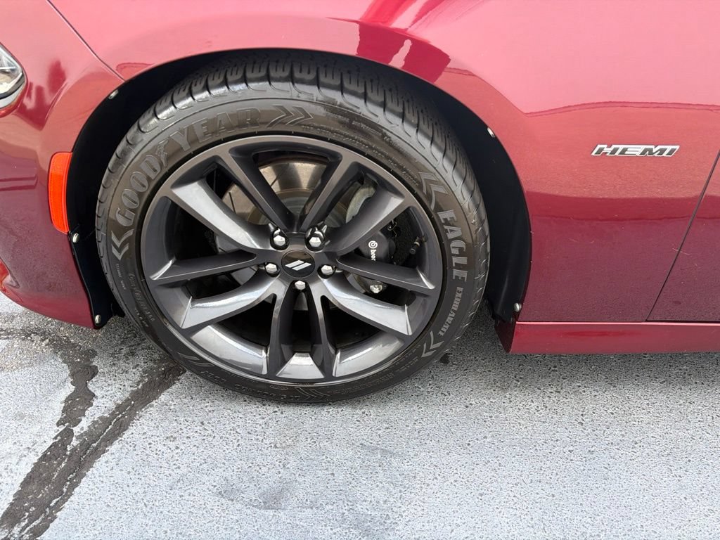 Used 2019 Dodge Charger R/T w/ Plus Group RWD image 17