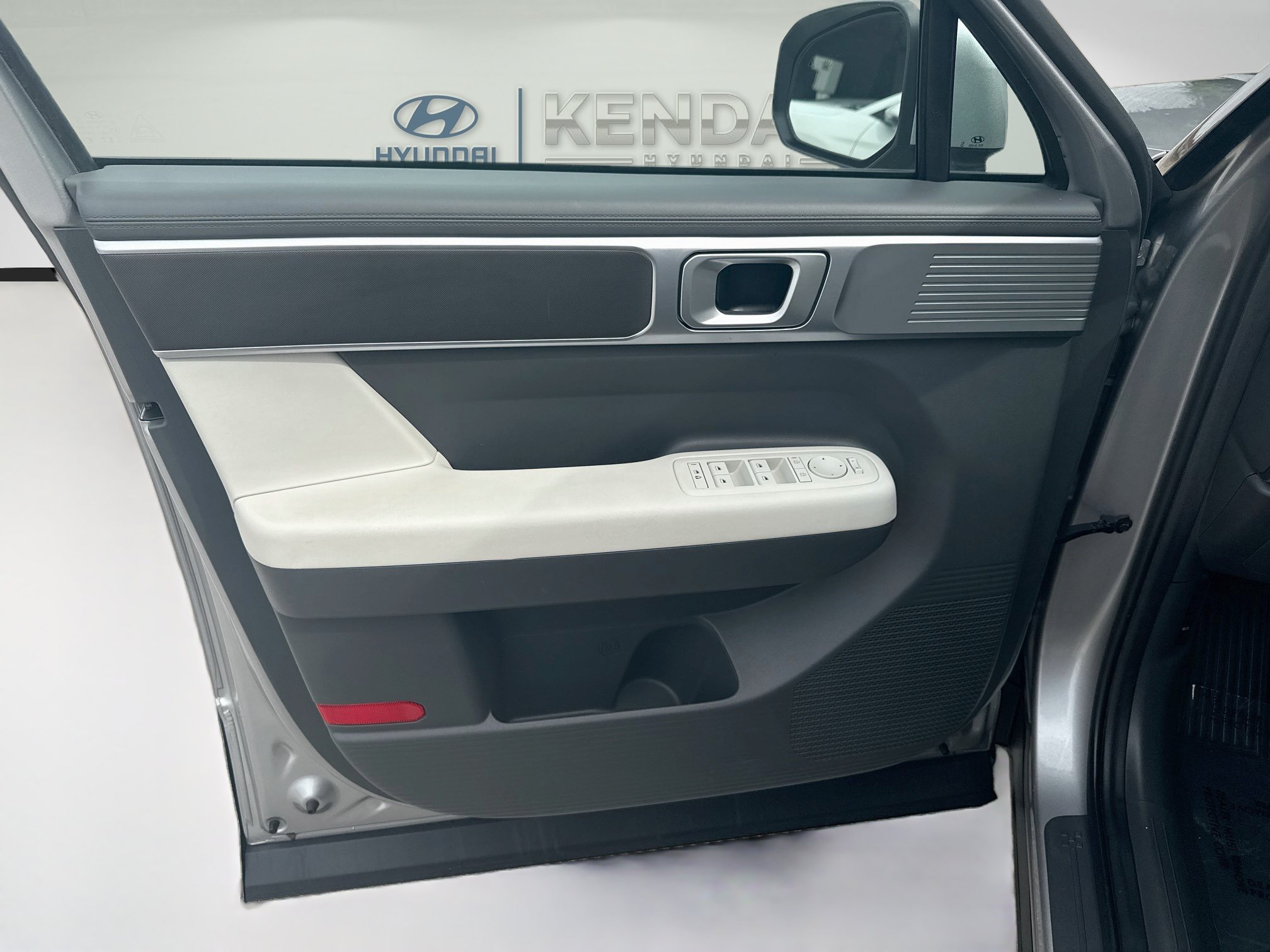 Used 2024 Hyundai Santa Fe SE FWD image 17