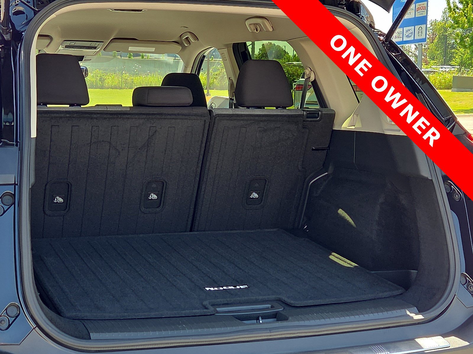 Used 2023 Nissan Rogue SV AWD/4WD image 9