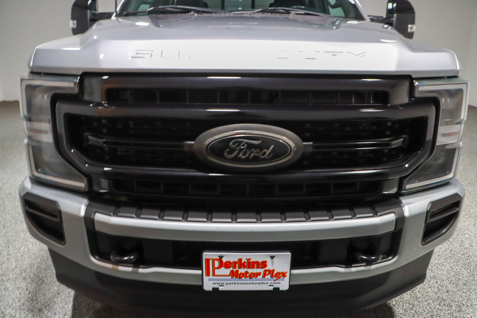 Used 2022 Ford F250 Lariat w/ Black Appearance Pkg image 4