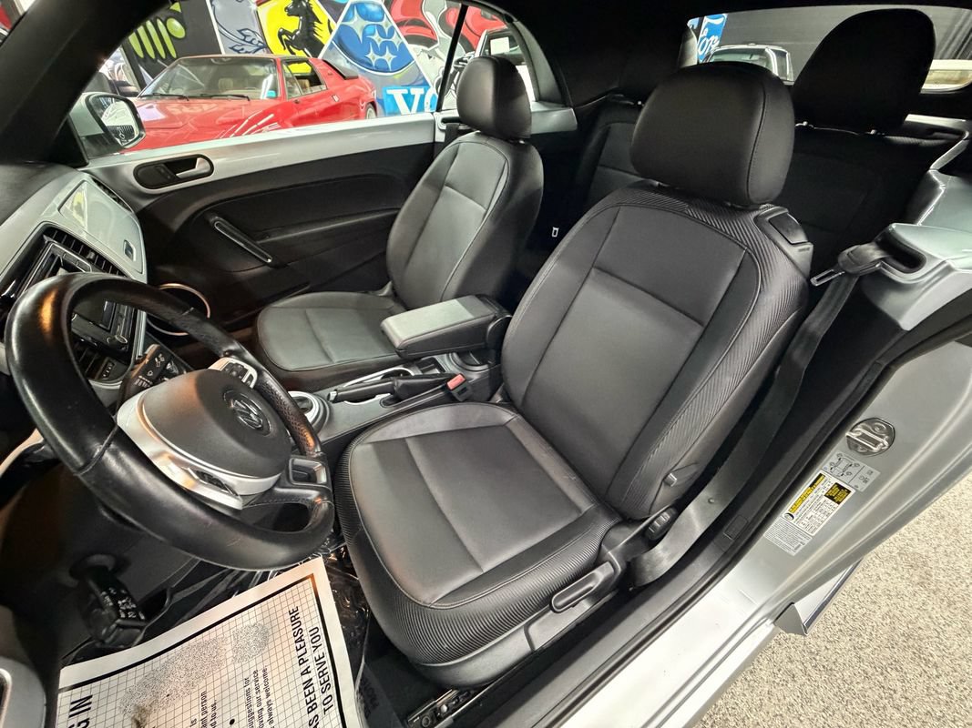 Used 2016 Volkswagen Beetle 1.8T S FWD image 19