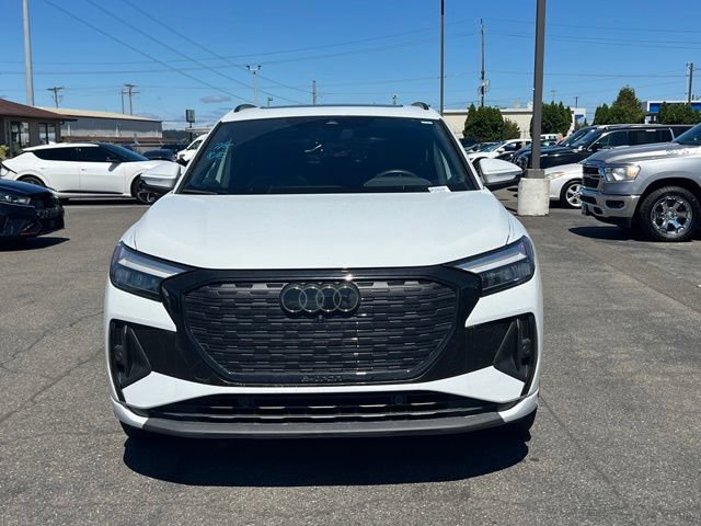 Used 2024 Audi Q4 e-tron Premium Plus w/ Premium Plus AWD/4WD image 4