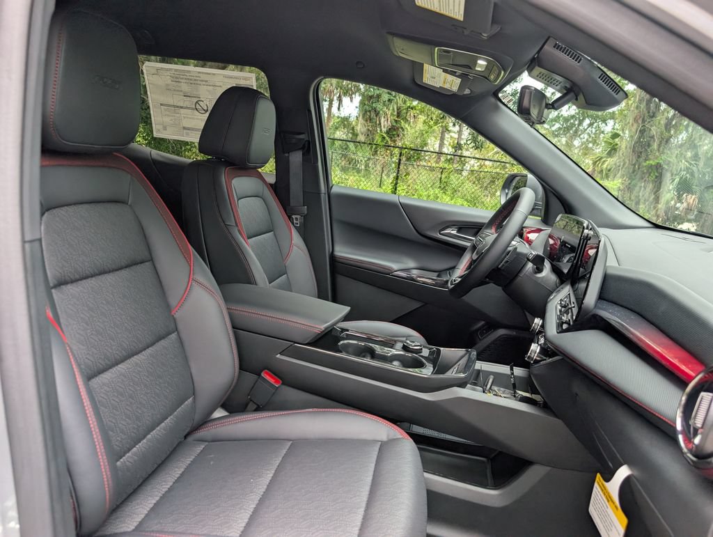 New 2027 Chevrolet Equinox RS w/ Safety and Technology Package FWD image 17