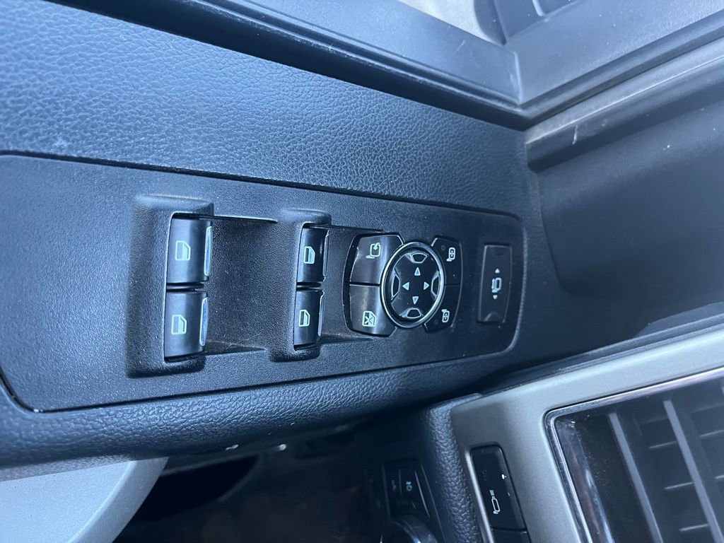 Used 2022 Ford F350 Lariat w/ Lariat Ultimate Package AWD/4WD image 13