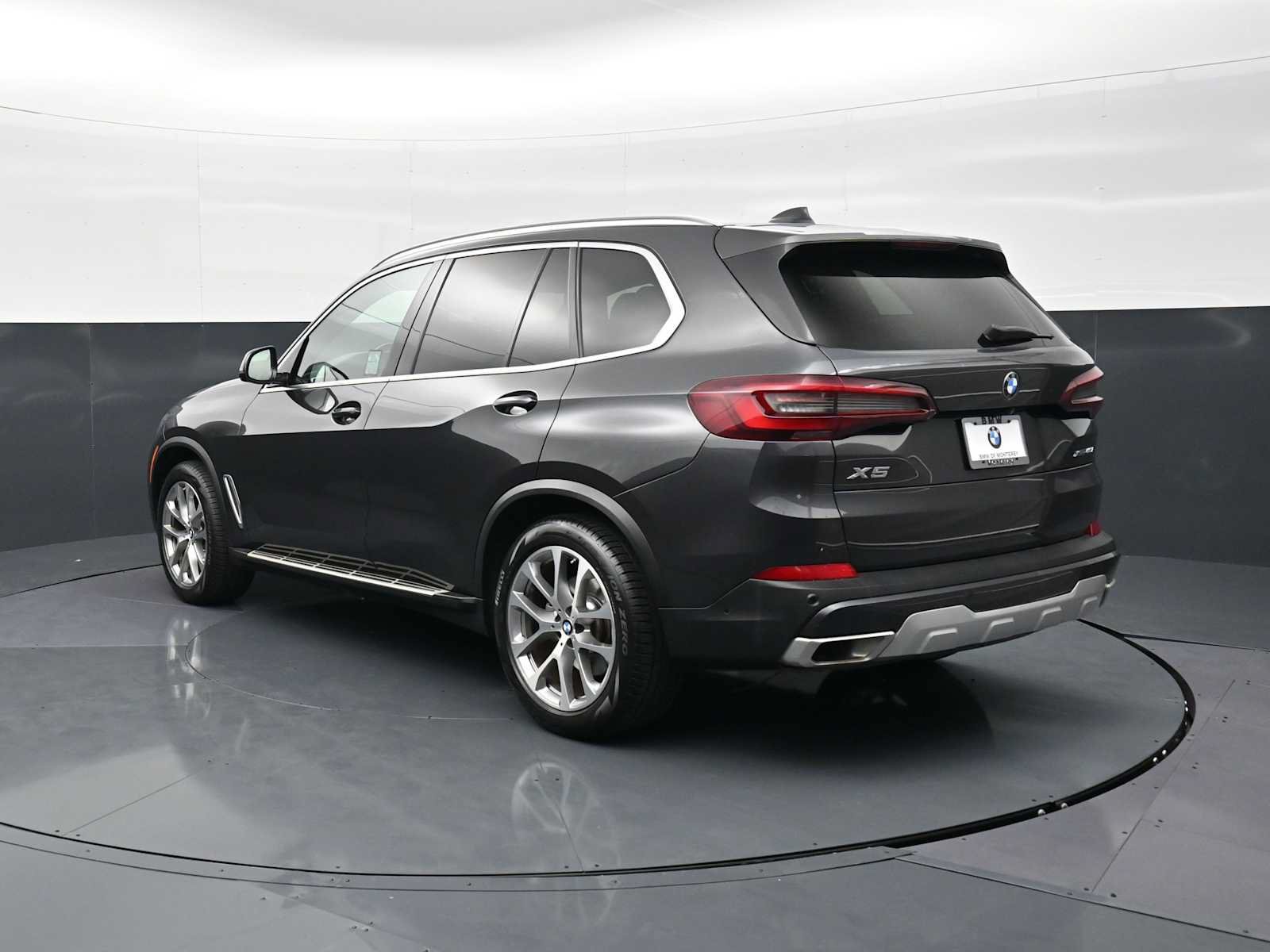 Used 2023 BMW X5 xDrive40i AWD/4WD image 7
