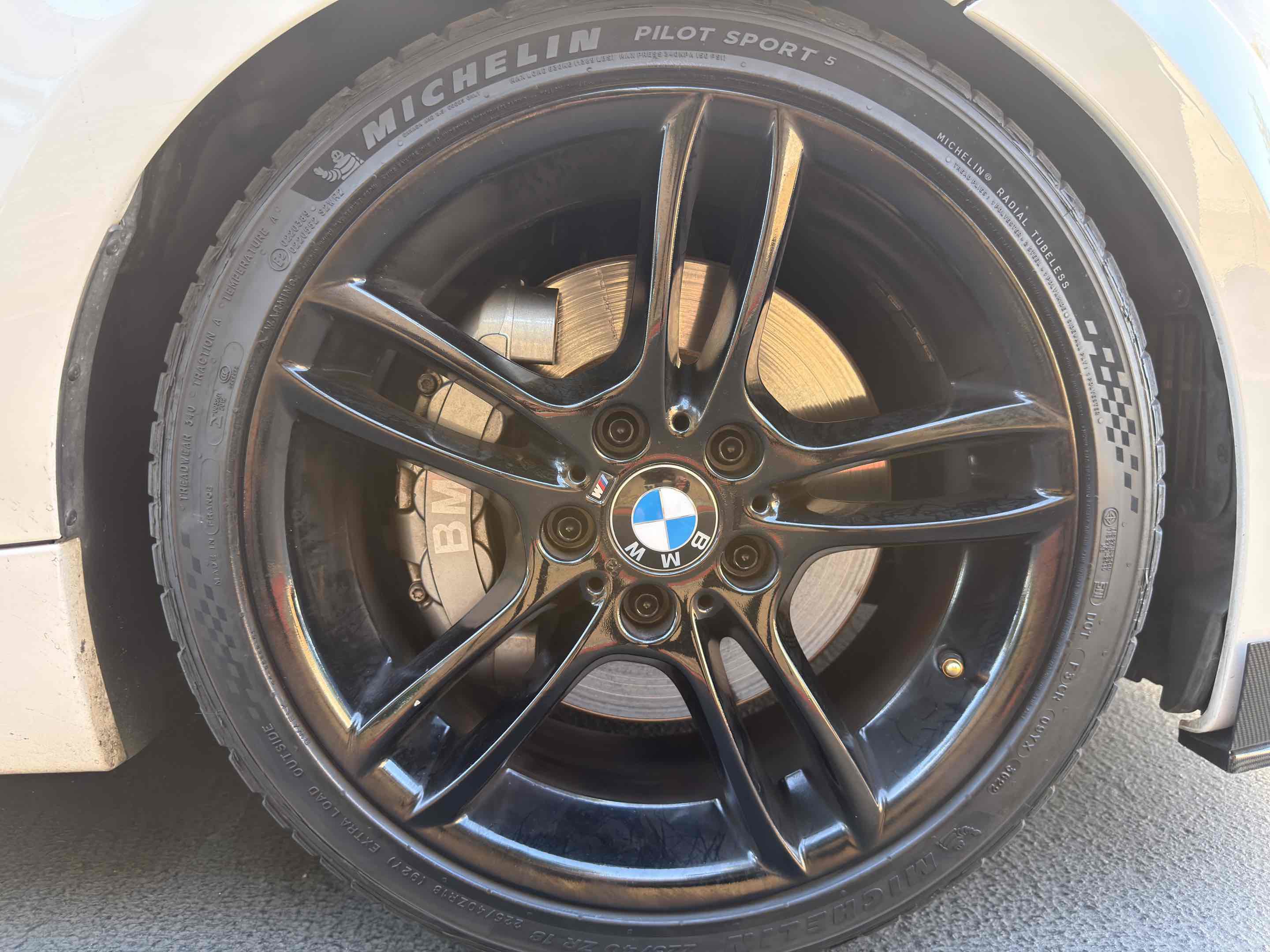 Used 2012 BMW 135i Convertible image 22