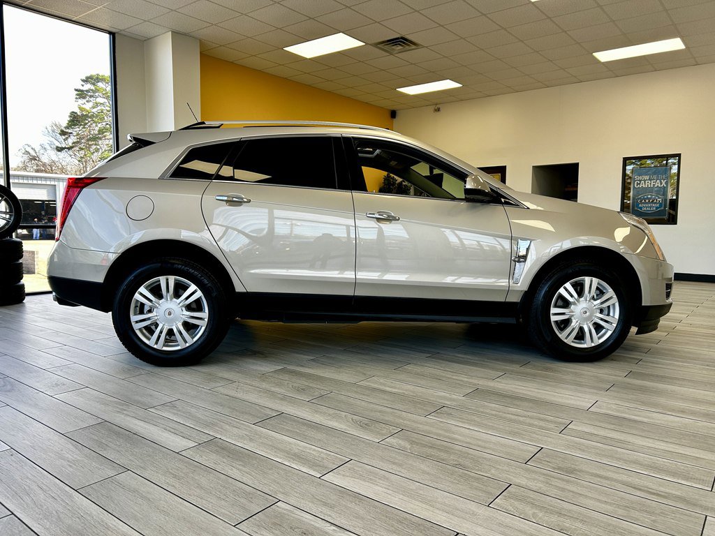 Used 2011 Cadillac SRX Luxury image 5