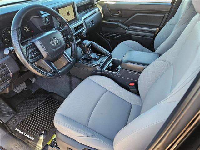 Used 2025 Toyota Tacoma SR5 image 9
