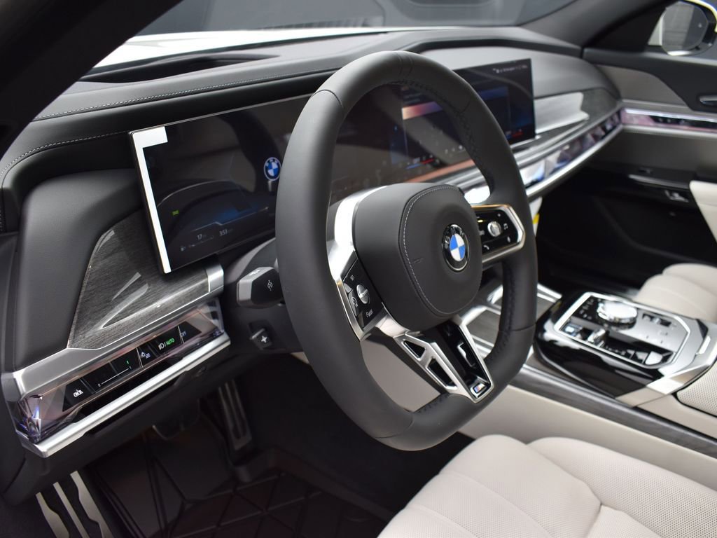 Certified 2024 BMW 760i xDrive w/ Executive Package image 12