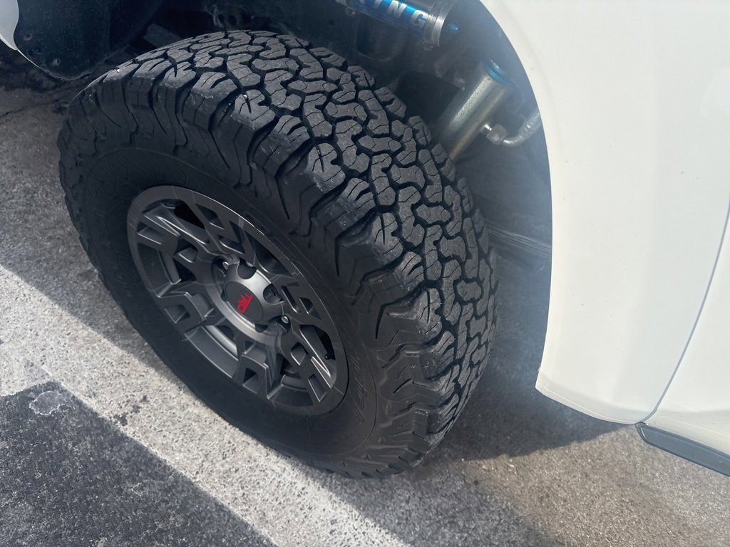 Used 2019 Toyota Tacoma TRD Sport image 9