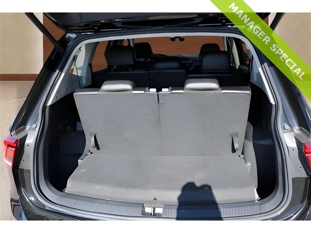 Used 2024 Volkswagen Tiguan SE image 17