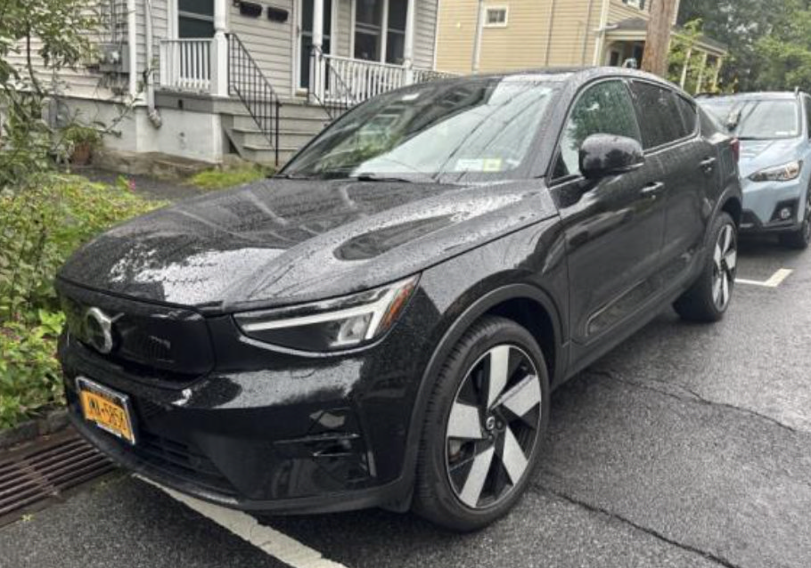 Used 2023 Volvo C40 P8 Recharge Ultimate
