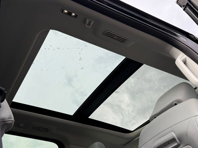 Certified 2025 Ford Expedition Platinum image 6
