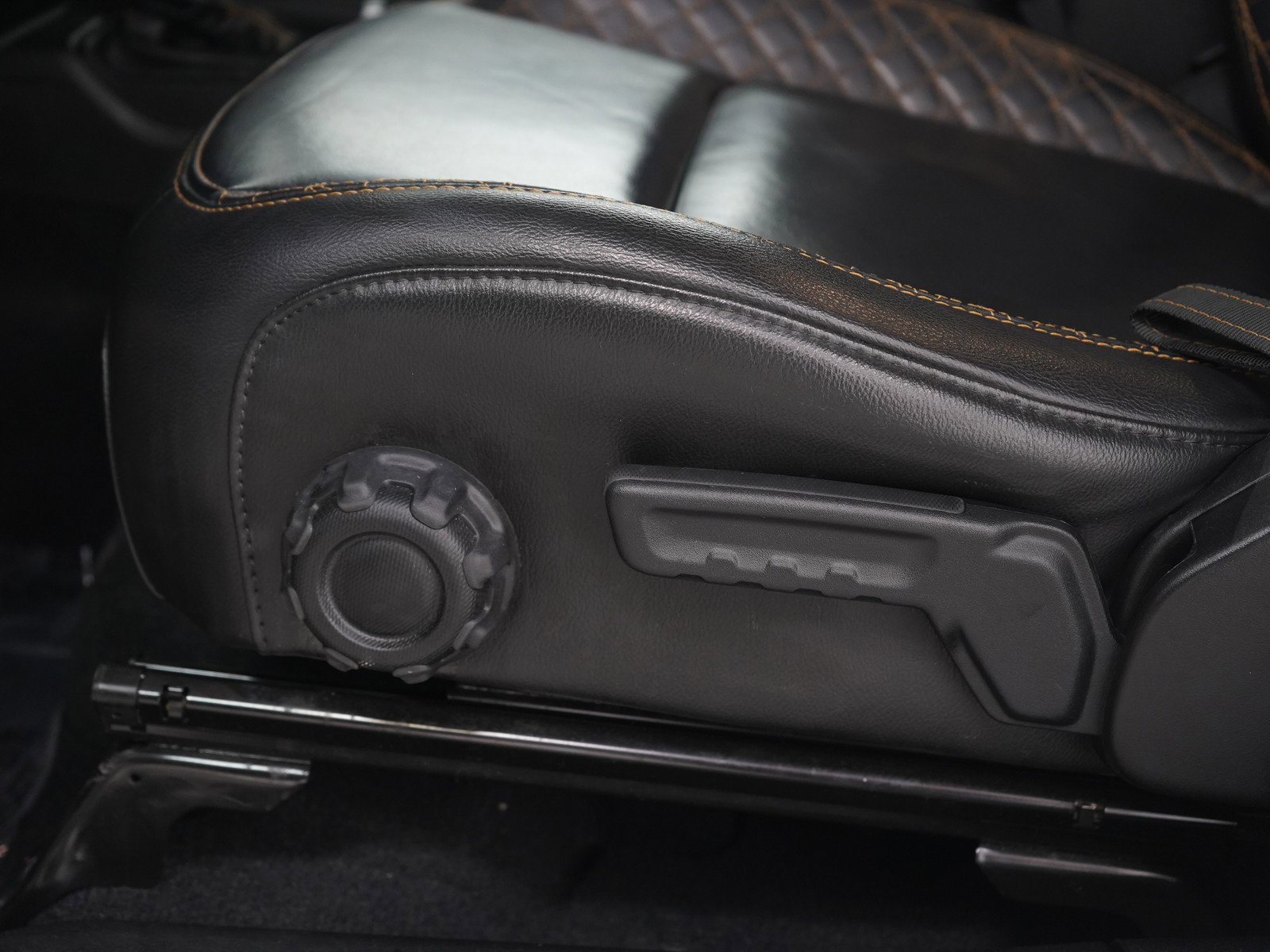 Used 2022 Jeep Wrangler Unlimited Sahara image 28