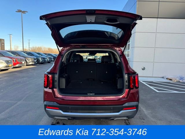 New 2025 Kia Sorento S image 11