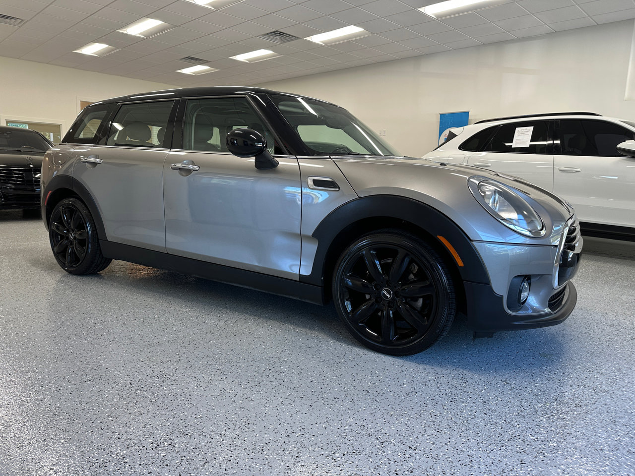 Used 2016 MINI Cooper Clubman image 10