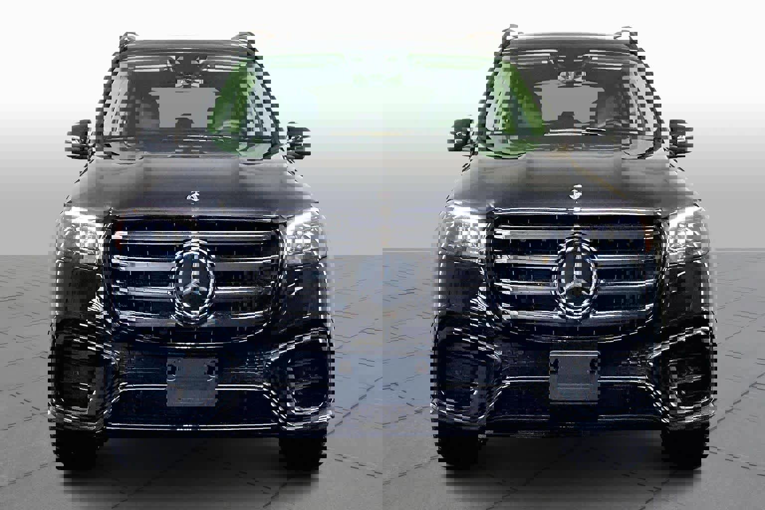 New 2026 Mercedes-Benz GLS 450 4MATIC image 2