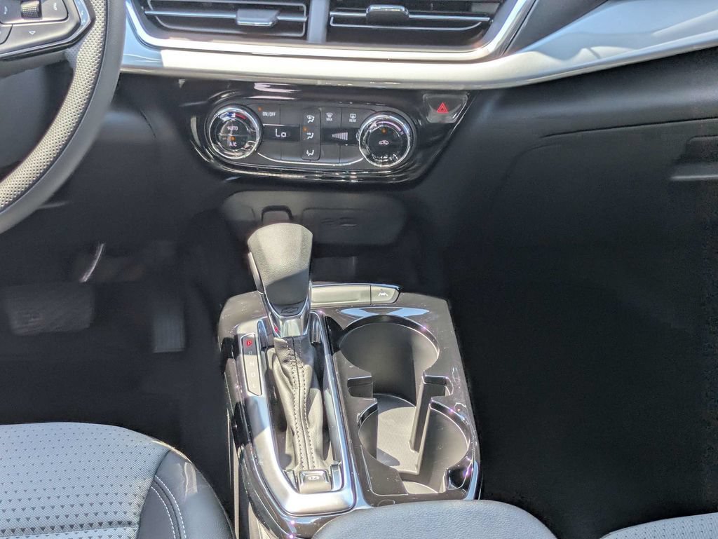 New 2026 Chevrolet Trax LT FWD image 19