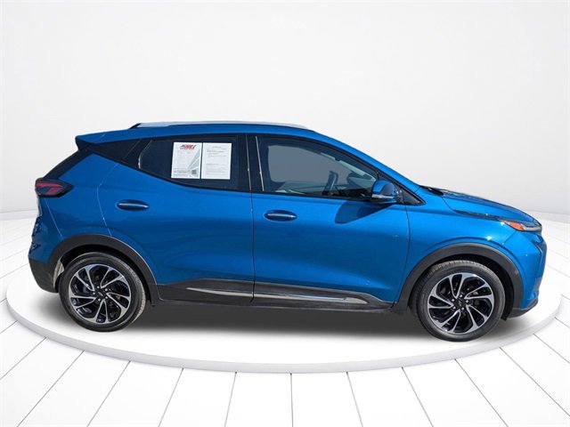 Used 2023 Chevrolet Bolt EUV Premier w/ Sun & Sound Package image 3