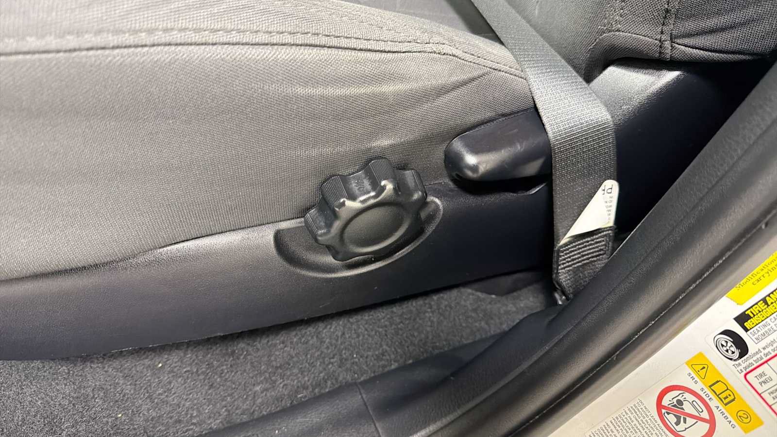 Certified 2019 Toyota Tacoma TRD Sport w/ Technology Package AWD/4WD image 14