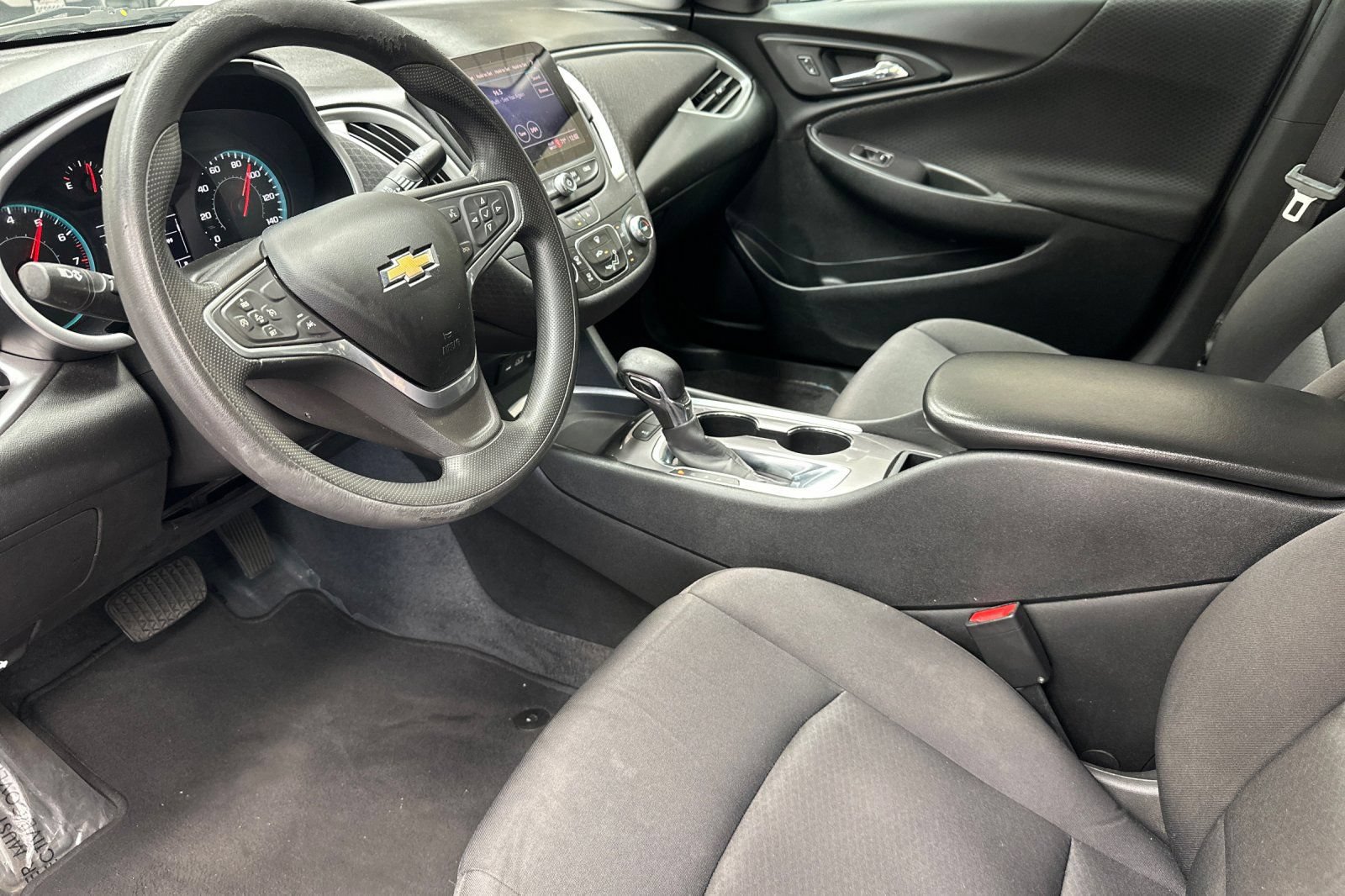 Used 2022 Chevrolet Malibu LS w/ Driver Confidence Package II FWD image 13
