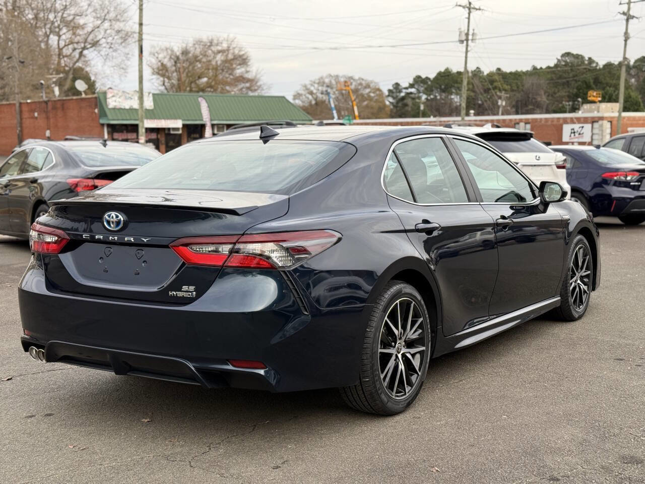 Used 2021 Toyota Camry SE image 8