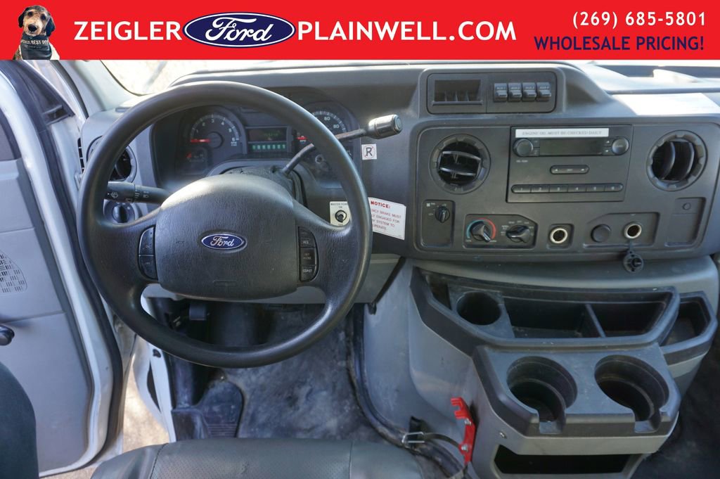 Used 2011 Ford E-450 and Econoline 450 Super Duty image 9