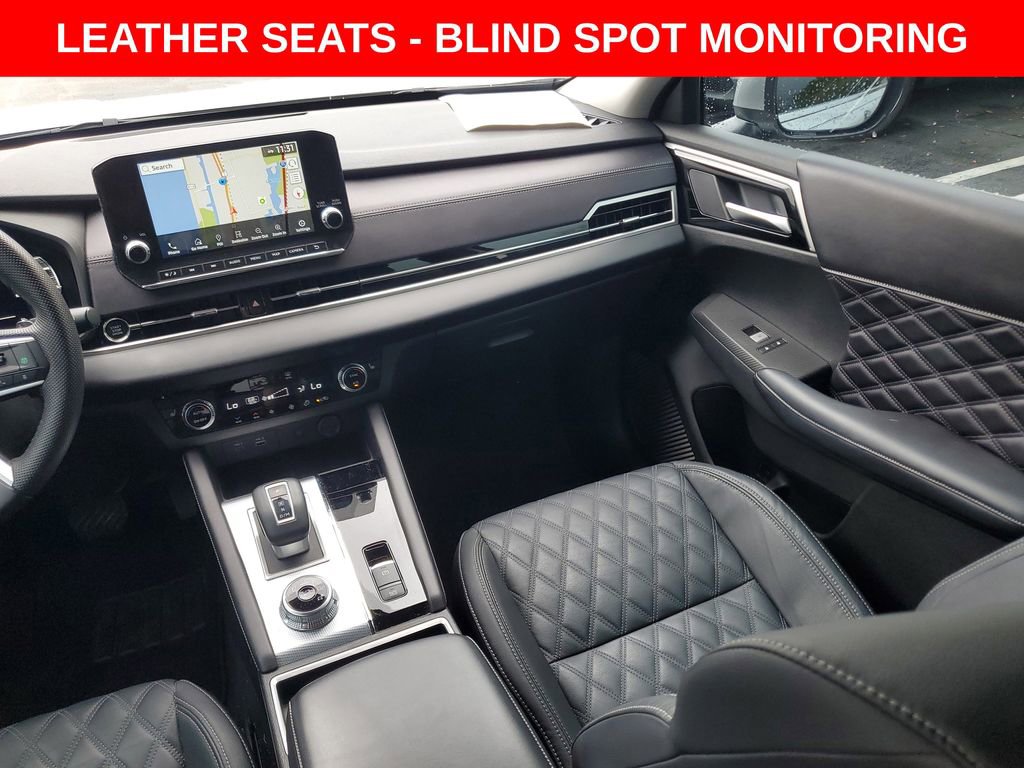 Used 2023 Mitsubishi Outlander SEL image 18