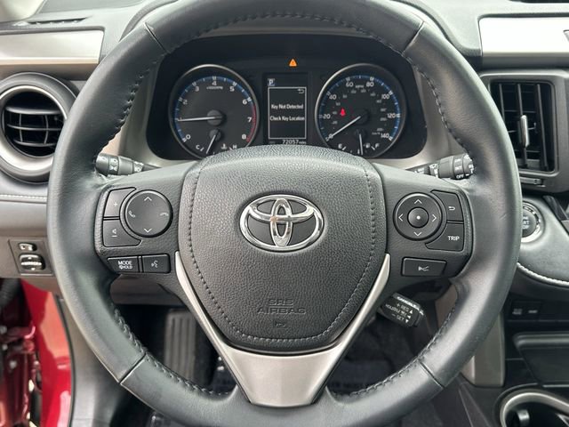 Used 2018 Toyota RAV4 XLE AWD/4WD image 12