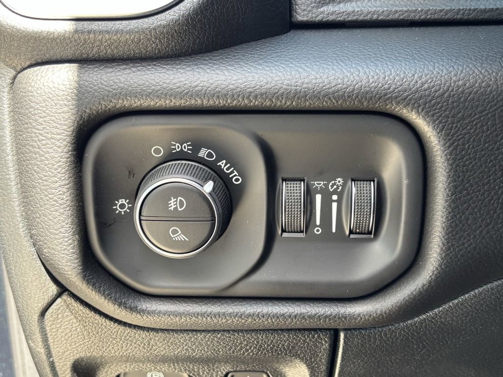 New 2026 RAM 1500 Lone Star AWD/4WD image 23
