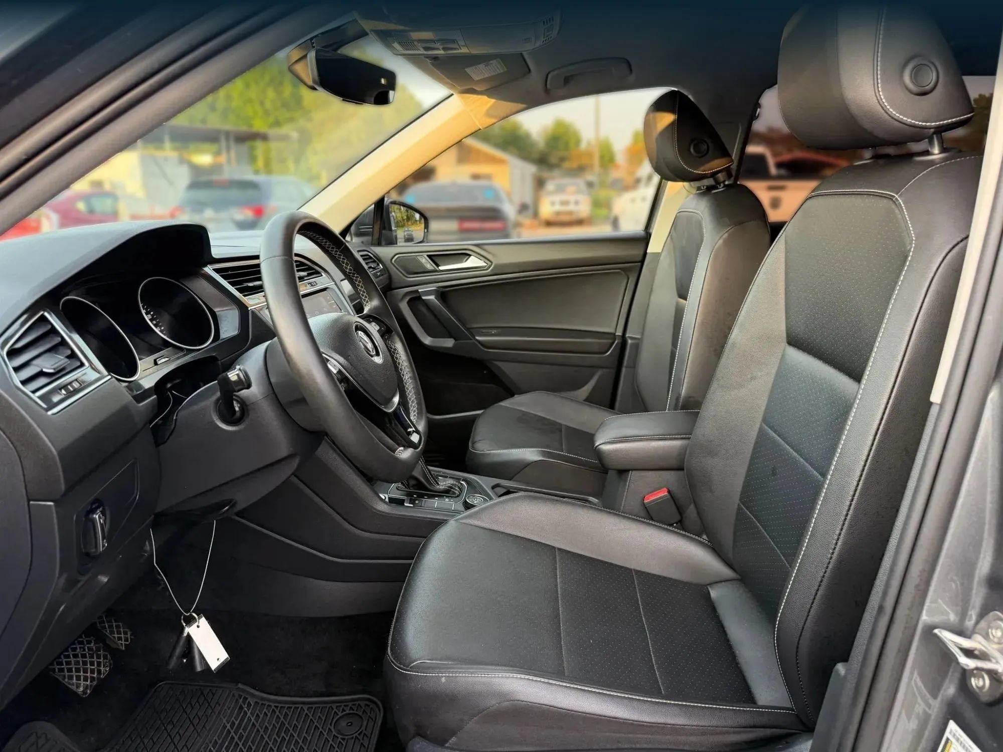 Used 2021 Volkswagen Tiguan S AWD/4WD image 2