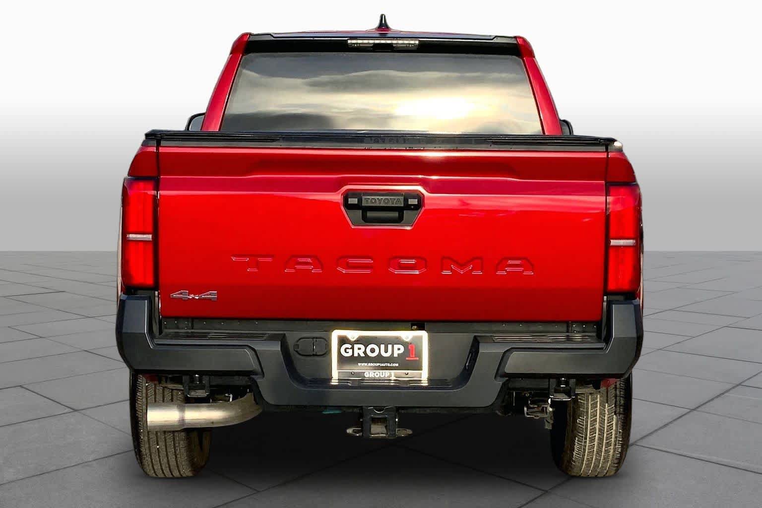 Used 2025 Toyota Tacoma SR AWD/4WD image 5